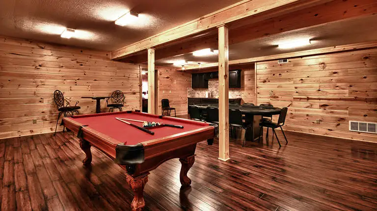 Hocking Hills Lodge With Pool Table