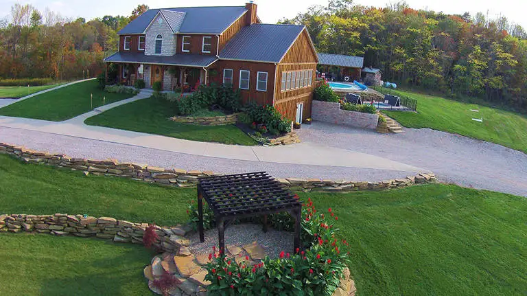 Wedding Venue In Hocking Hills